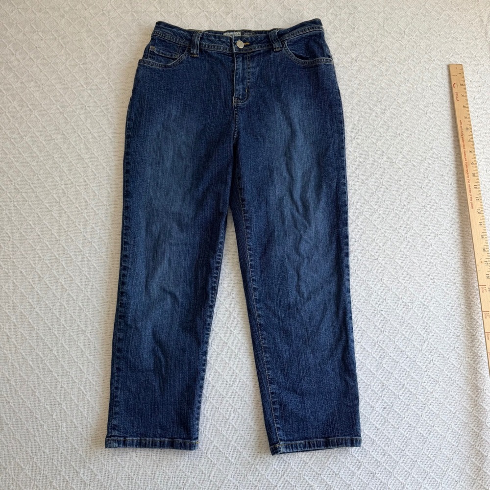 St. Johns Bay Stretch Straight Leg Jeans Medium Wash Blue Denim Size 8 708131